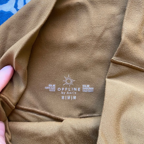 OFFLINE By Aerie Real Me High Waisted Crossover Flare Legging - Picture 4 of 6